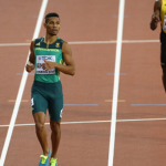 Wayde Effortlessly Wins 400m Gold at World Champs